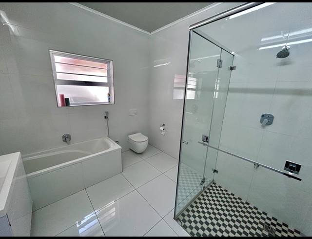 4 BEDROOM HOUSE FOR SALE IN CHURCHILL ESTATE